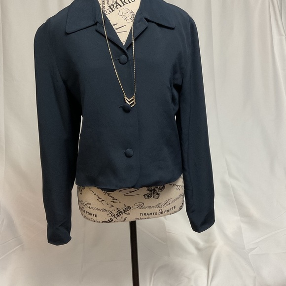 Design by PAT ARGENTI 100% Blue Cropped Blazer Modern Suit Jacket. Size 8 - Picture 2 of 3